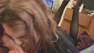 ஹை ஹீல்ஸில் ஆபாசப்படம்